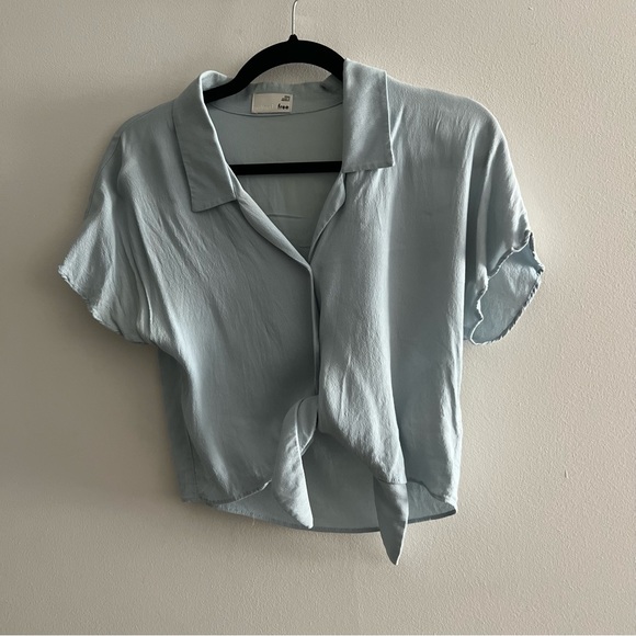 Aritzia tie waist blouse - Picture 2 of 5